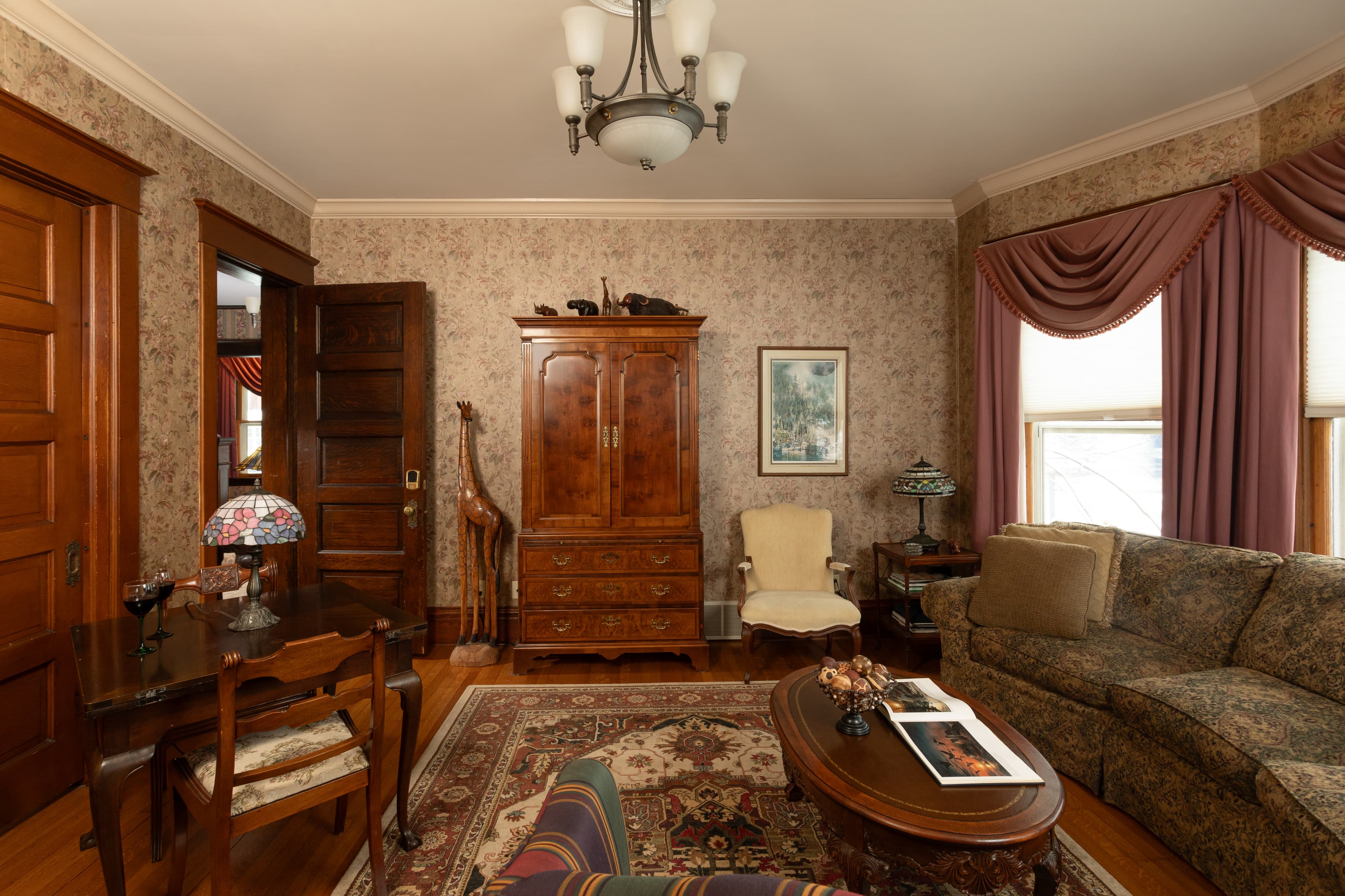Private sitting room attached to the Master Suite